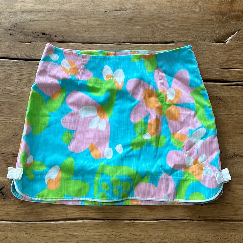 Lily Pulitzer woman’s short, size 00